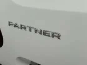 Peugeot Partner (2020) thumbnail 25