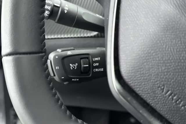 Peugeot e-2008 (2025) thumbnail 20