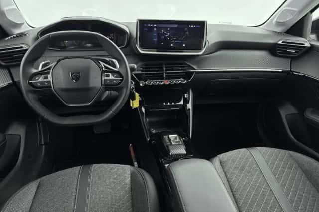 Peugeot 208 (2024) thumbnail 8