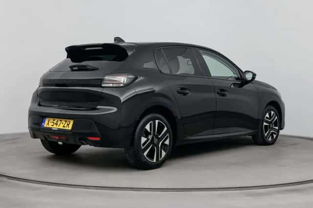 Peugeot 208 (2024) thumbnail 9