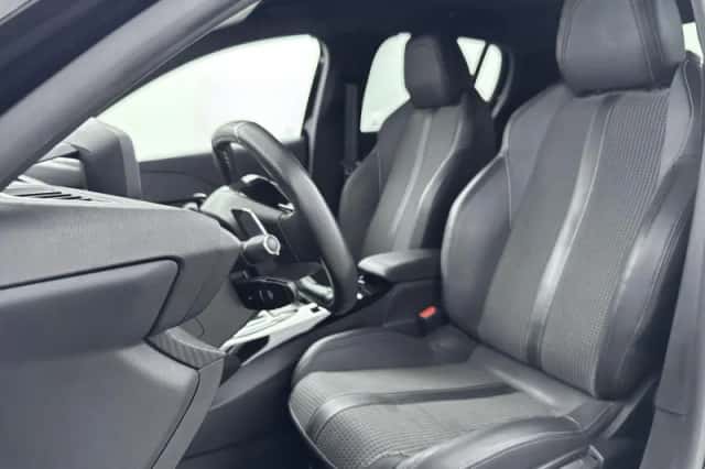Peugeot 208 (2023) thumbnail 13