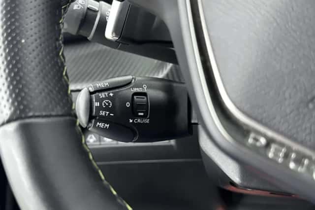 Peugeot 208 (2023) thumbnail 19
