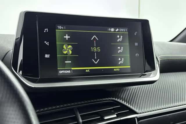 Peugeot 208 (2023) thumbnail 23