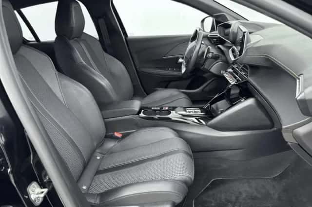 Peugeot 208 (2023) thumbnail 33