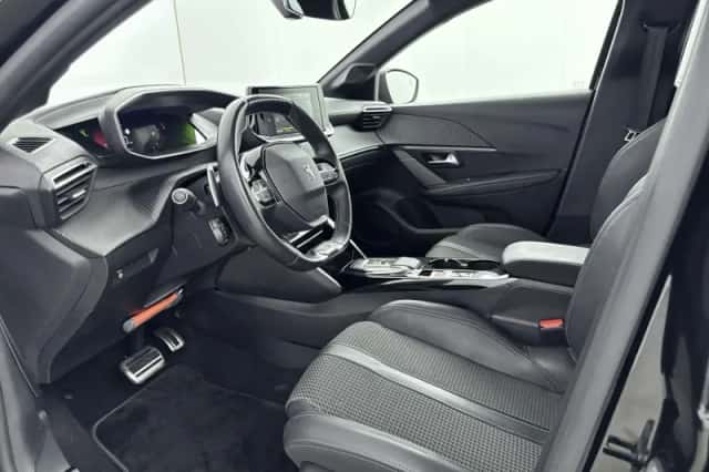 Peugeot 208 (2023) thumbnail 5