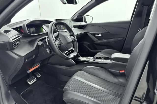 Peugeot 208 (2023) thumbnail 5