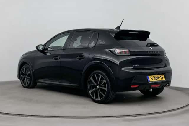 Peugeot 208 (2023) thumbnail 8