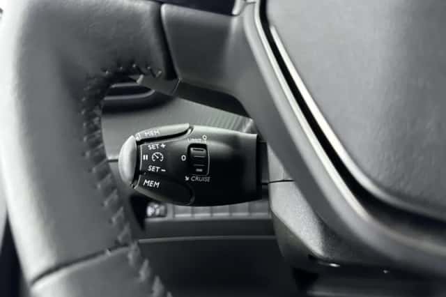 Peugeot 208 (2025) thumbnail 19