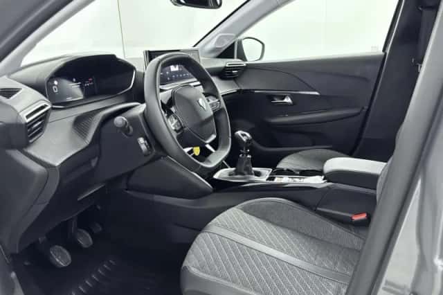 Peugeot 208 (2025) thumbnail 5