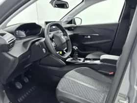 Peugeot 208 (2025) thumbnail 5