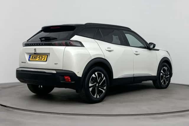 Peugeot e-2008 (2022) thumbnail 11