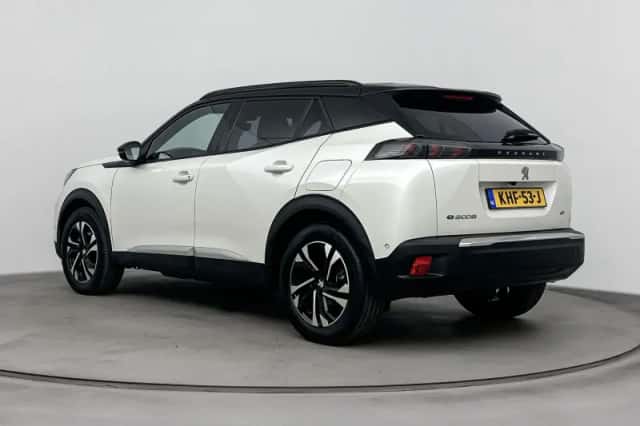 Peugeot e-2008 (2022) thumbnail 15