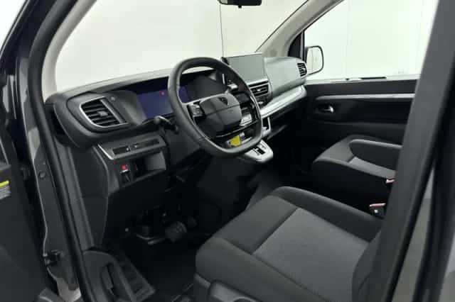 Peugeot E-Traveller (2025) thumbnail 13