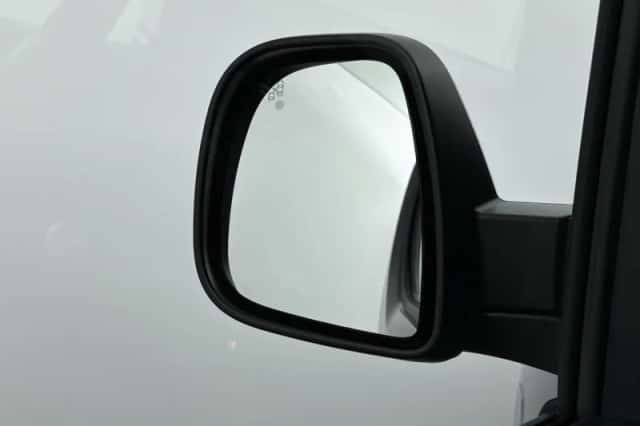Peugeot E-Traveller (2025) thumbnail 27