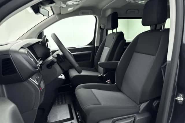 Peugeot E-Traveller (2025) thumbnail 4
