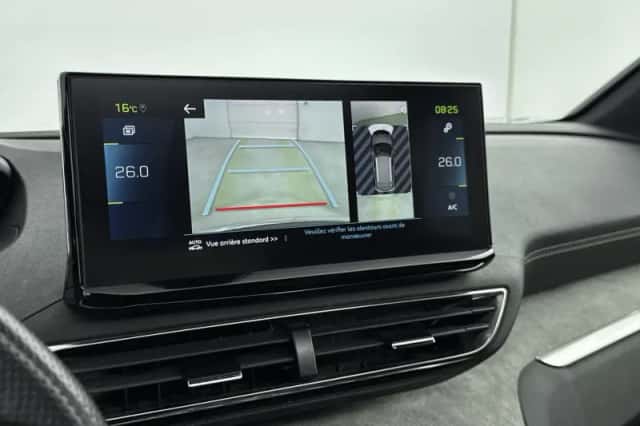 Peugeot 3008 (2022) thumbnail 24