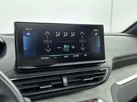 Peugeot 3008 (2022) thumbnail 25