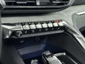 Peugeot 3008 (2022) thumbnail 26