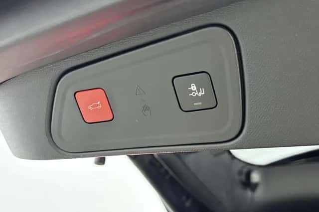 Peugeot 3008 (2022) thumbnail 29