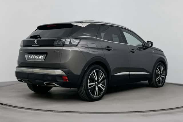 Peugeot 3008 (2022) thumbnail 9