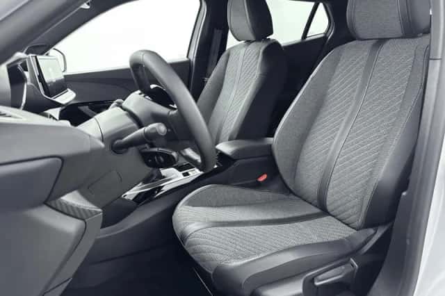 Peugeot 2008 (2025) thumbnail 13