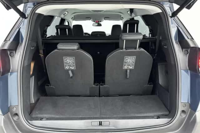 Peugeot 5008 (2021) thumbnail 16