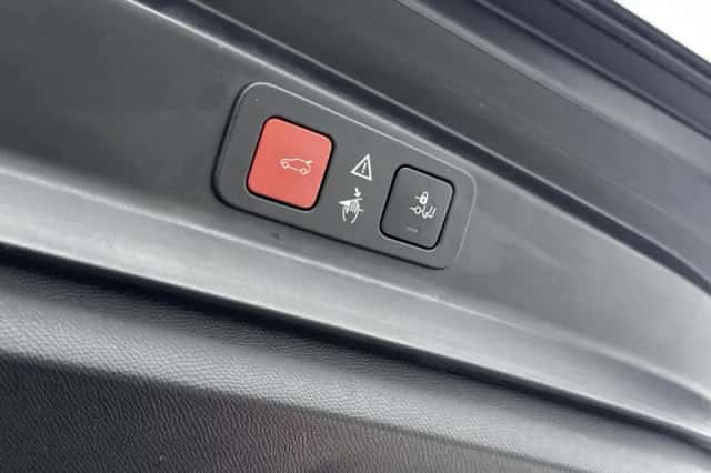 Peugeot 5008 (2021) thumbnail 27