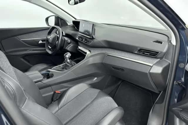 Peugeot 5008 (2021) thumbnail 29