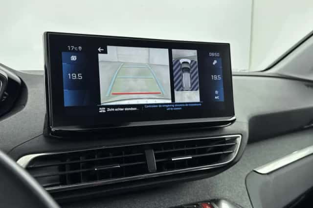 Peugeot 5008 (2021) thumbnail 8
