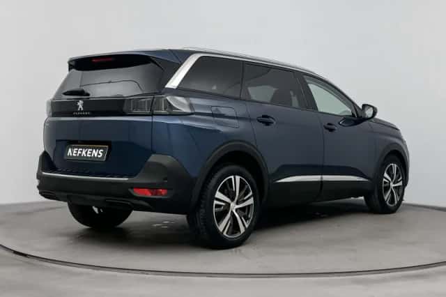 Peugeot 5008 (2021) thumbnail 9