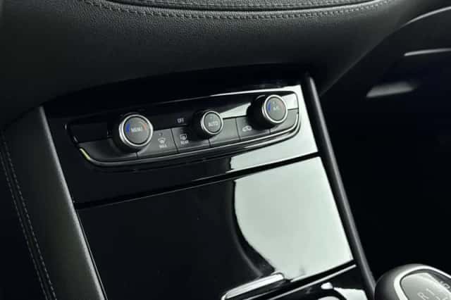 Opel Grandland X (2021) thumbnail 24