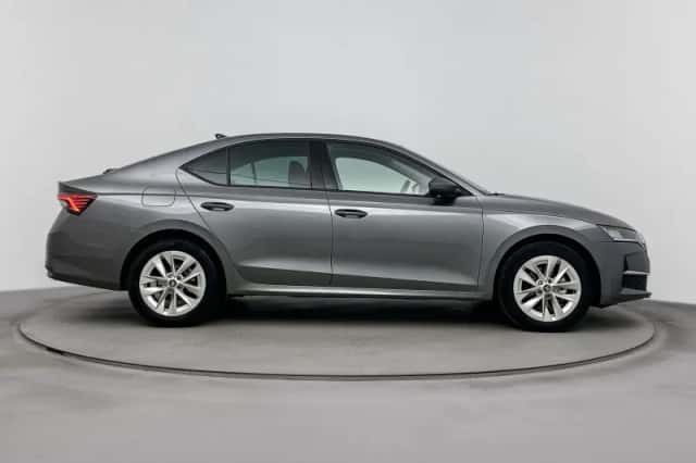 Škoda Octavia (2025) thumbnail 11