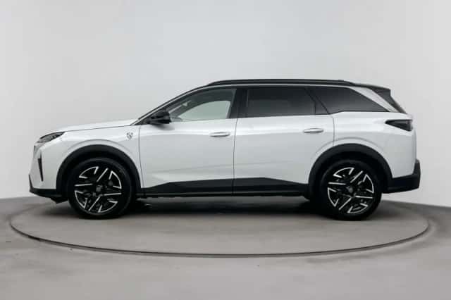 Peugeot 5008 (2025) thumbnail 2