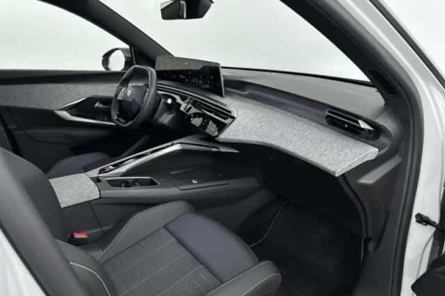 Peugeot 5008 (2025) thumbnail 13