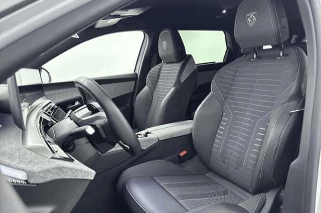 Peugeot 5008 (2025) thumbnail 5