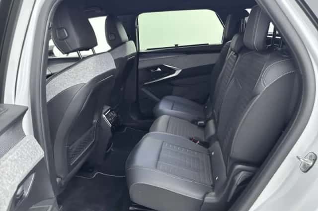 Peugeot 5008 (2025) thumbnail 2