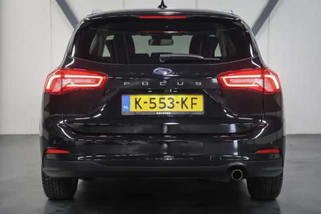 Ford Focus (2021) thumbnail 11