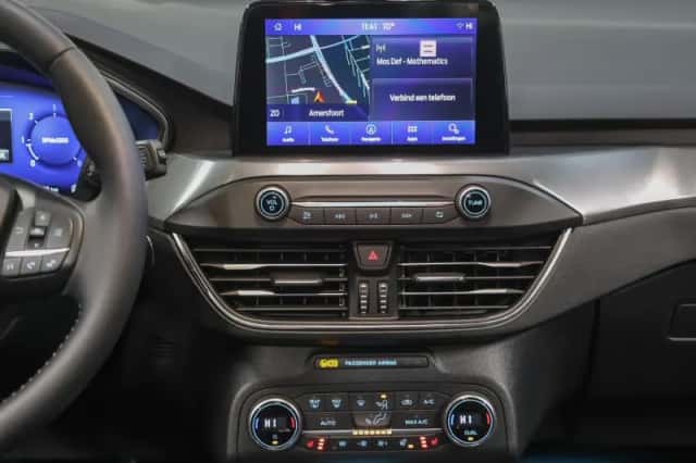 Ford Focus (2021) thumbnail 14