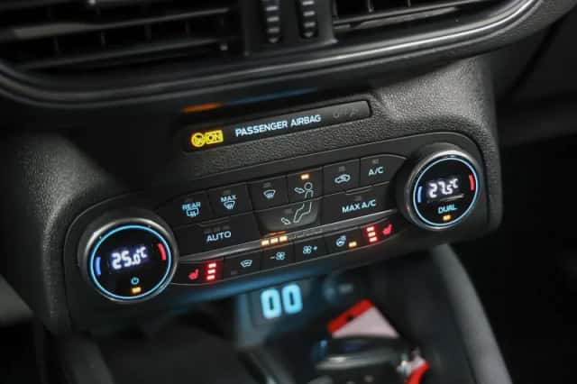 Ford Focus (2021) thumbnail 37