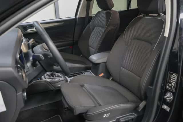 Ford Focus (2021) thumbnail 7