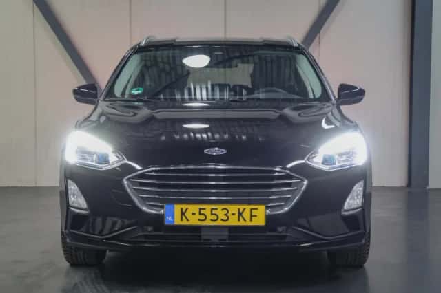Ford Focus (2021) thumbnail 8