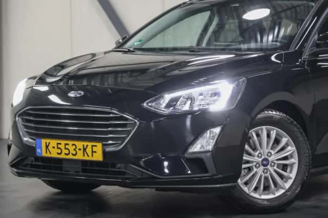 Ford Focus (2021) thumbnail 9