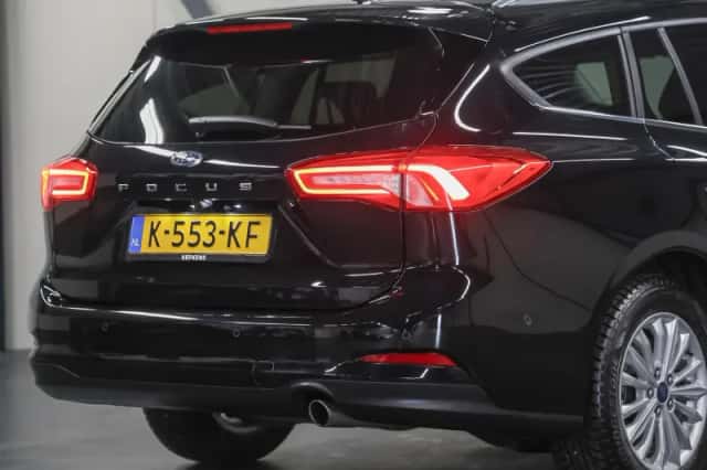 Ford Focus (2021) thumbnail 10
