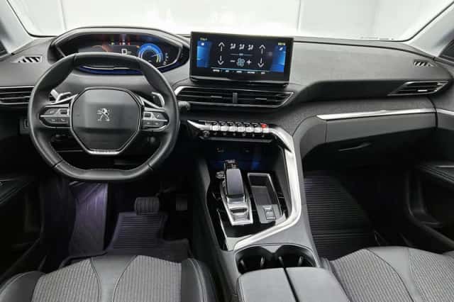 Peugeot 3008 (2022) thumbnail 11