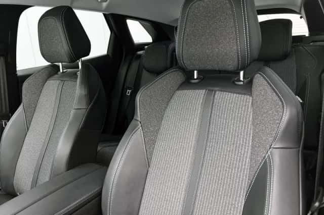 Peugeot 3008 (2022) thumbnail 22