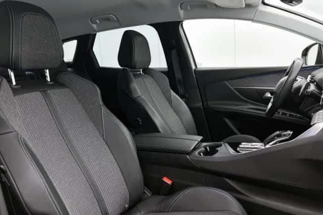 Peugeot 3008 (2022) thumbnail 23