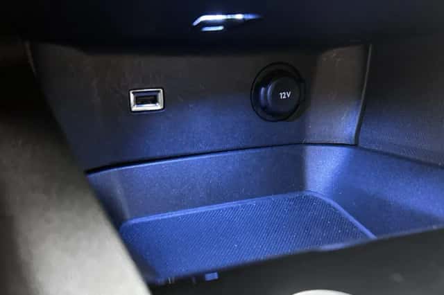 Peugeot 3008 (2022) thumbnail 30