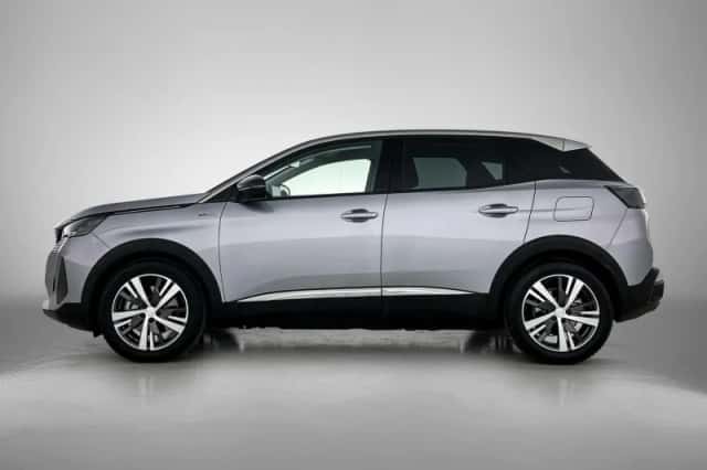 Peugeot 3008 (2022) thumbnail 5