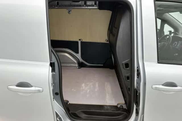 Mercedes-Benz Citan (2024) thumbnail 23