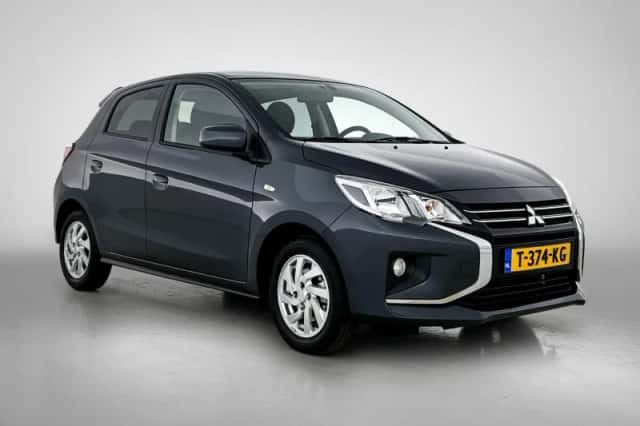 Mitsubishi Space Star (2023) thumbnail 2